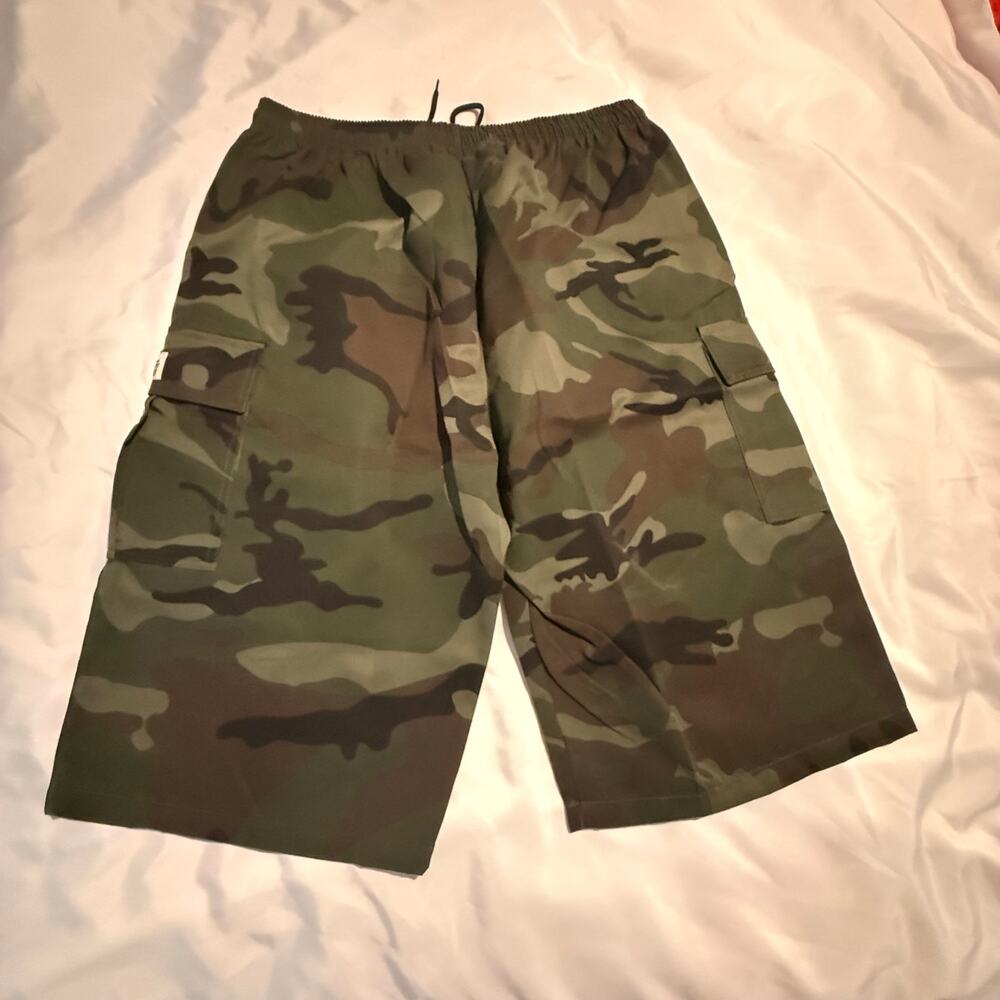 HKS by Boris Bidan Insaeri Men's Camo Cargo Shorts Size XXXL Big & Tall NWOT